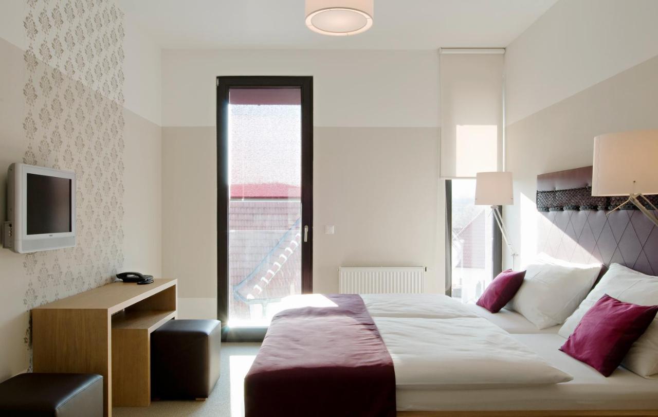 Hotel Zur Schonenburg 슈온베르그암캄프 객실 사진